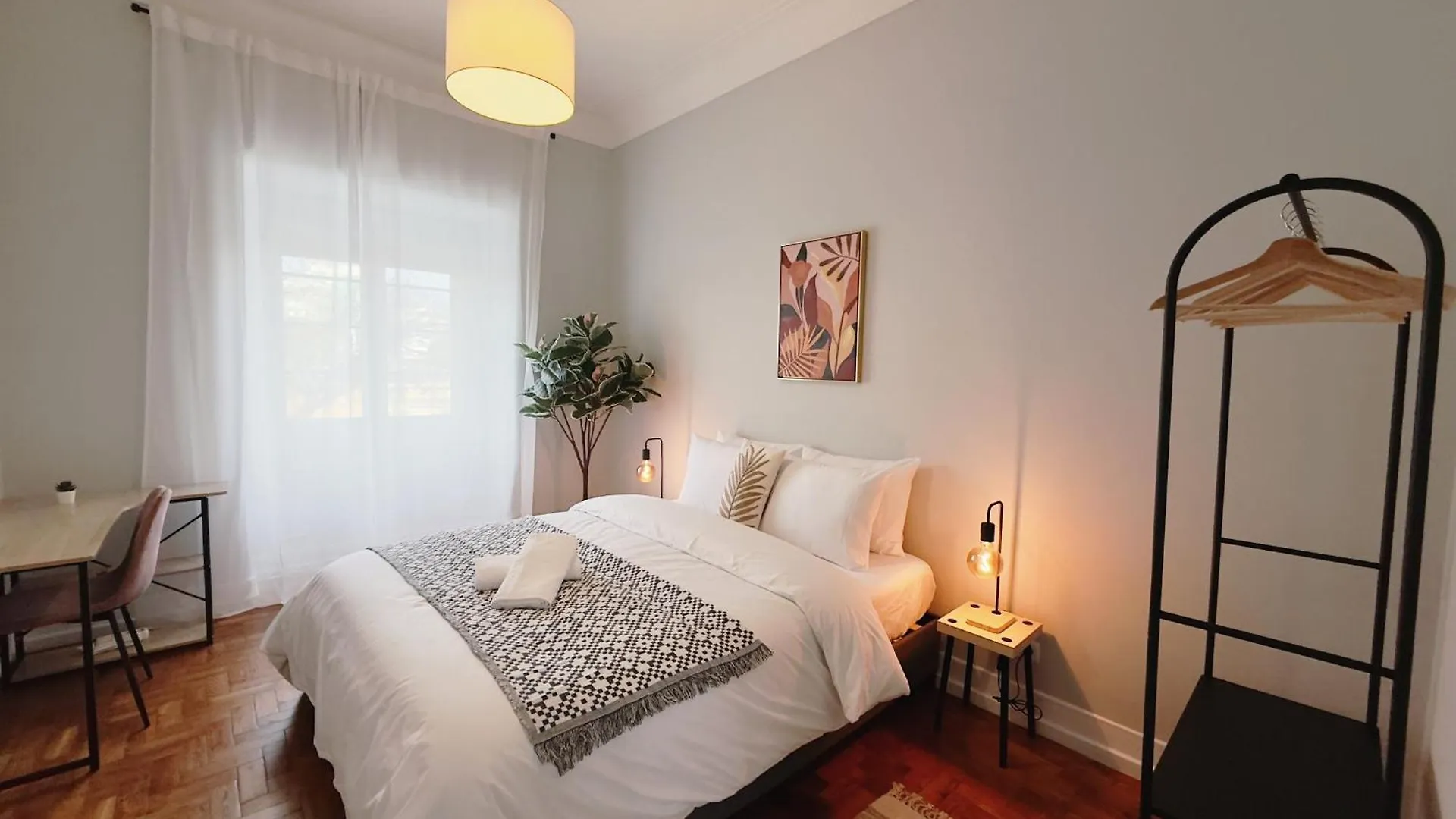 Soar Home L Entrecampos L Lisbona